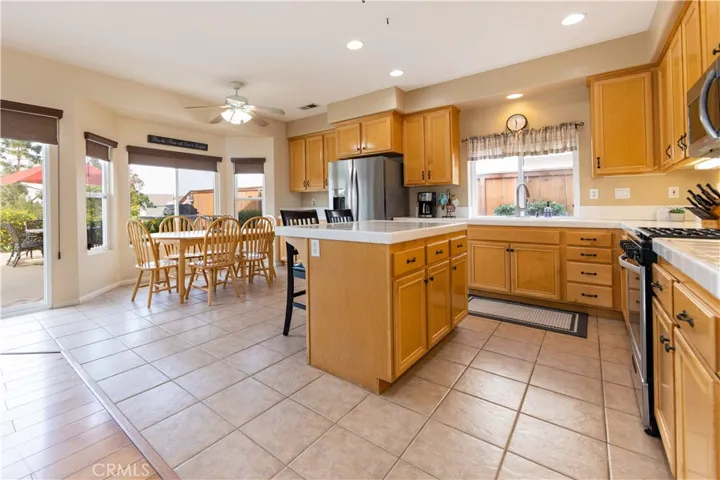 1718 Horseshoe Way, Oceanside, California 92057