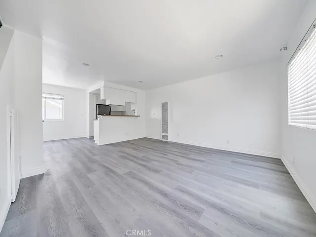 1100 Walnut Avenue 9, Long Beach, California 90813