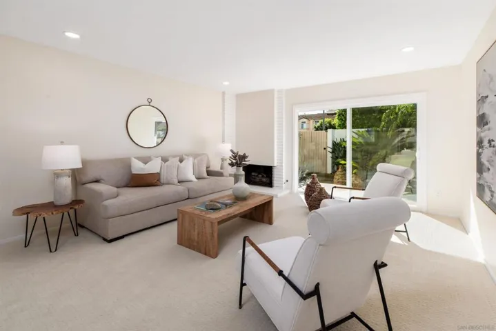 208 Via Osuna, Rancho Santa Fe, California 92091