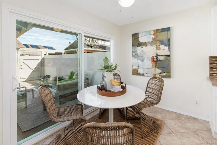 208 Via Osuna, Rancho Santa Fe, California 92091