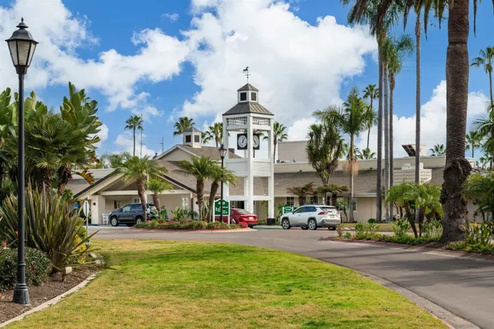 208 Via Osuna, Rancho Santa Fe, California 92091