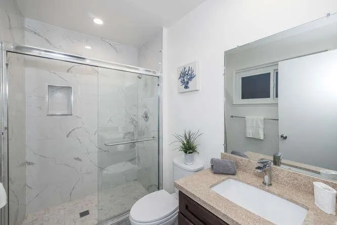 3253 Los Prados Street, San Mateo, California 94403