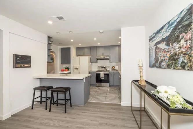 3253 Los Prados Street, San Mateo, California 94403