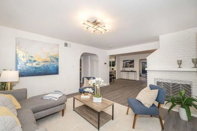 3253 Los Prados Street, San Mateo, California 94403