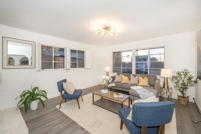 3253 Los Prados Street, San Mateo, California 94403
