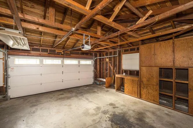 3253 Los Prados Street, San Mateo, California 94403