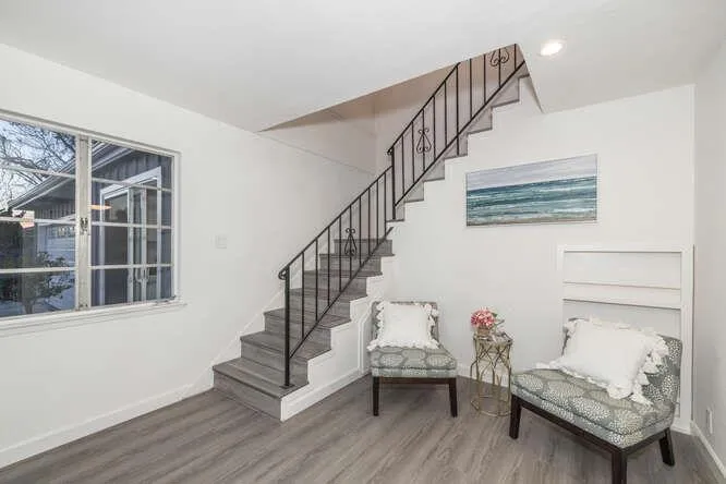 3253 Los Prados Street, San Mateo, California 94403