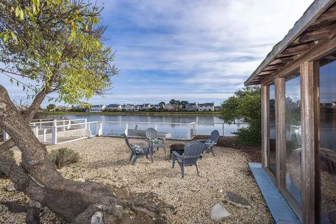 3253 Los Prados Street, San Mateo, California 94403
