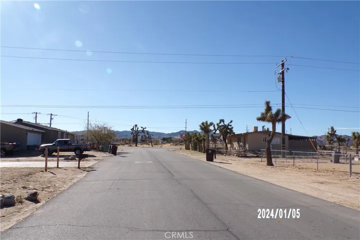 6449 Balboa Avenue, Yucca Valley, California 92284