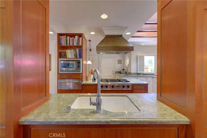 1545 Palos Verdes Drive W, Palos Verdes Estates, California 90274