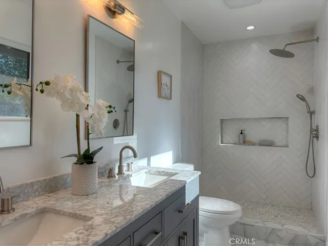 190 E Gainsborough Road, Thousand Oaks, California 91360