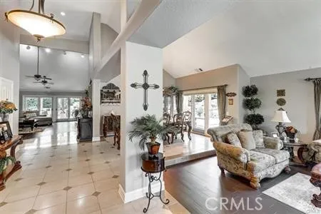 2367 Fox Ridge Way, Upland, California 91784