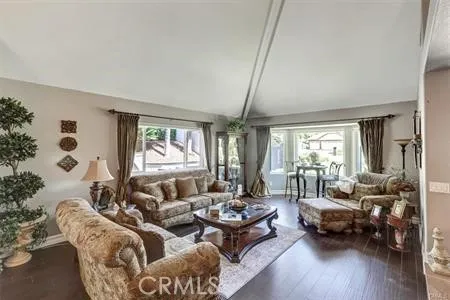 2367 Fox Ridge Way, Upland, California 91784