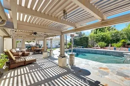 2367 Fox Ridge Way, Upland, California 91784