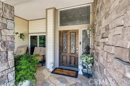 2367 Fox Ridge Way, Upland, California 91784