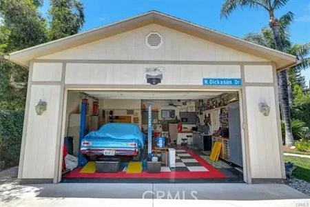 2367 Fox Ridge Way, Upland, California 91784