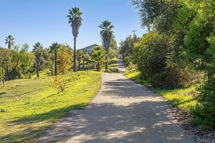 17053 Quail Crossing, Ramona, California 92065
