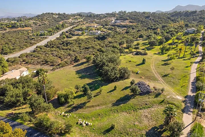 17053 Quail Crossing, Ramona, California 92065