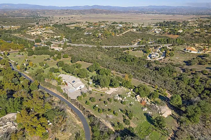 17053 Quail Crossing, Ramona, California 92065