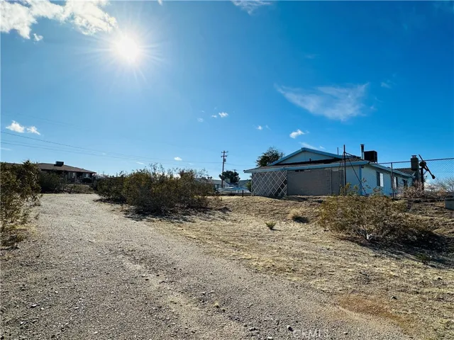 28048 Crestview Road, Barstow, California 92311