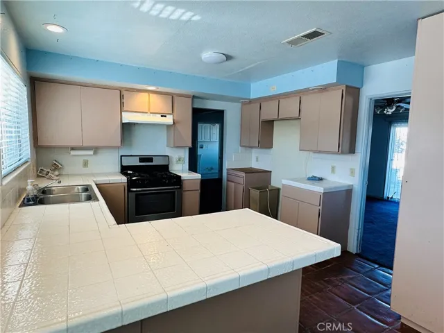 28048 Crestview Road, Barstow, California 92311