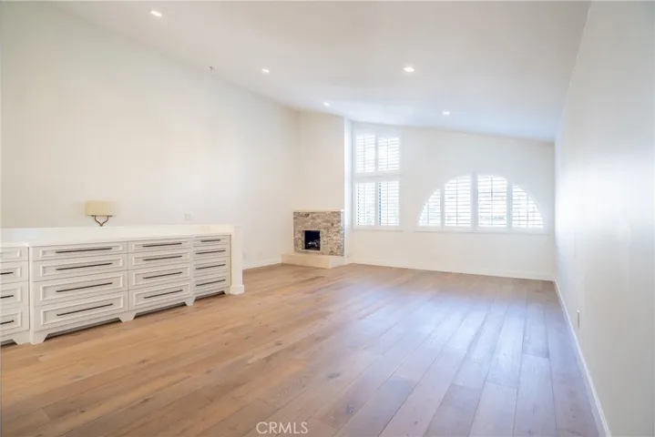 10926 Bluffside Drive 9, Studio City, California 91604