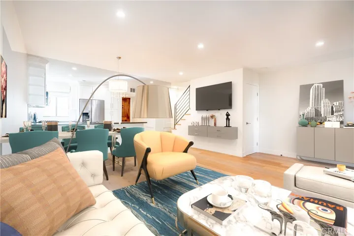 10926 Bluffside Drive 9, Studio City, California 91604