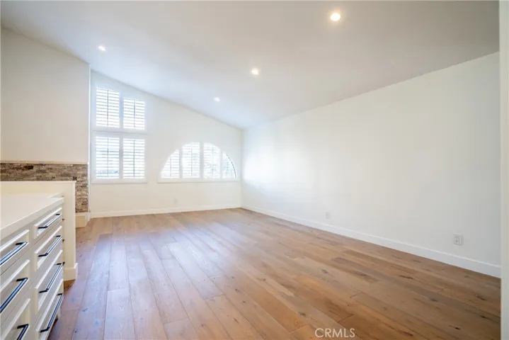 10926 Bluffside Drive 9, Studio City, California 91604