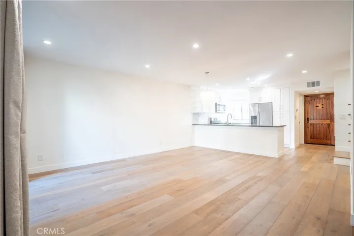10926 Bluffside Drive 9, Studio City, California 91604