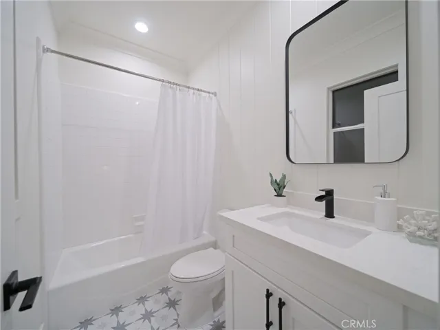 6507 Havenwood Circle, Huntington Beach, California 92648