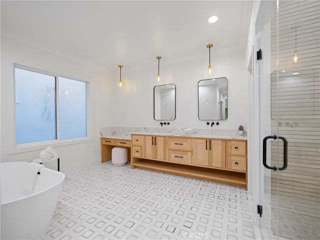 6507 Havenwood Circle, Huntington Beach, California 92648