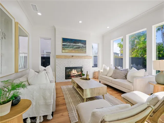 6507 Havenwood Circle, Huntington Beach, California 92648