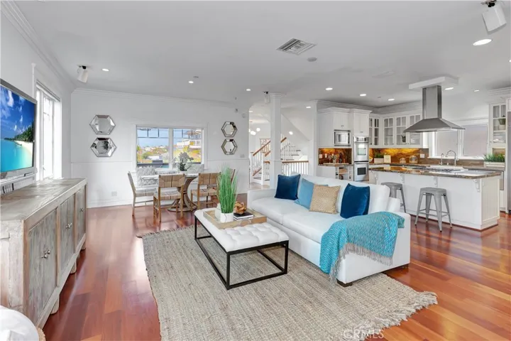 421 Anita Street B, Redondo Beach, California 90278