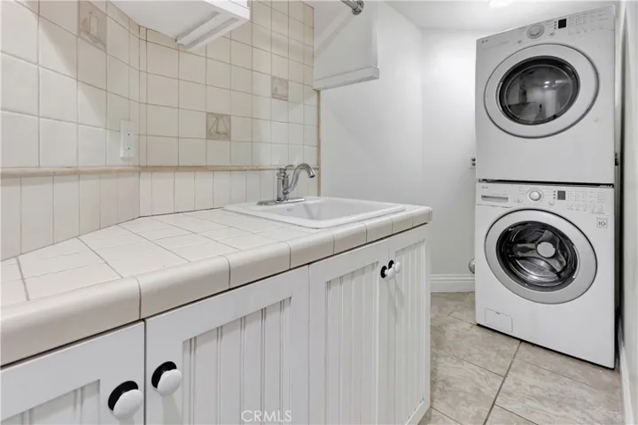 421 Anita Street B, Redondo Beach, California 90278