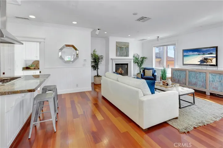 421 Anita Street B, Redondo Beach, California 90278