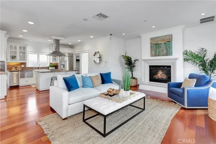 421 Anita Street B, Redondo Beach, California 90278