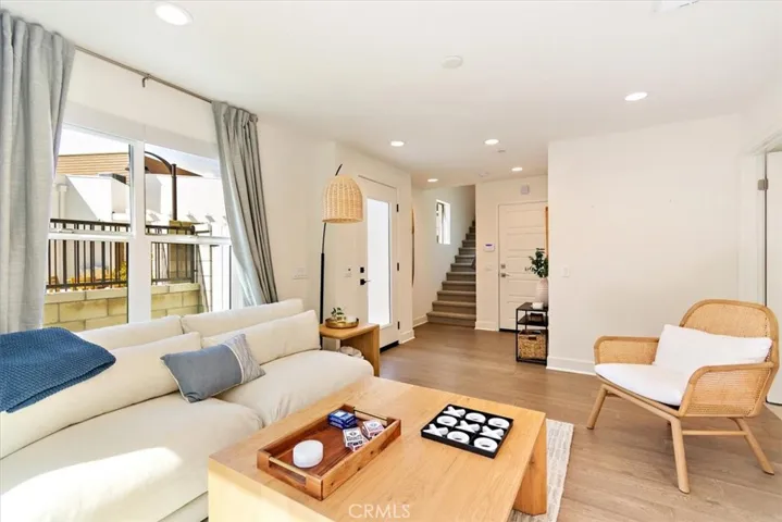 1030 S Harbor Boulevard, Oxnard, California 93035