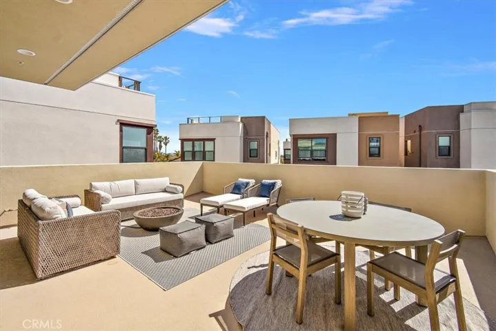 1030 S Harbor Boulevard, Oxnard, California 93035