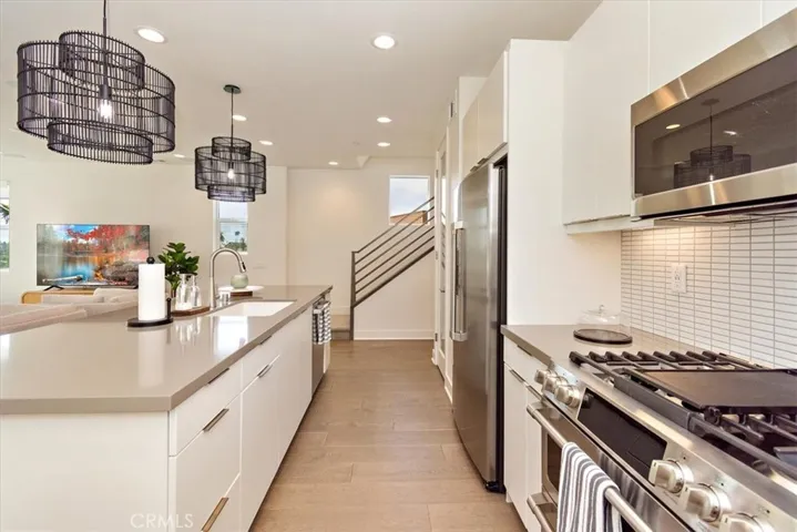 1030 S Harbor Boulevard, Oxnard, California 93035
