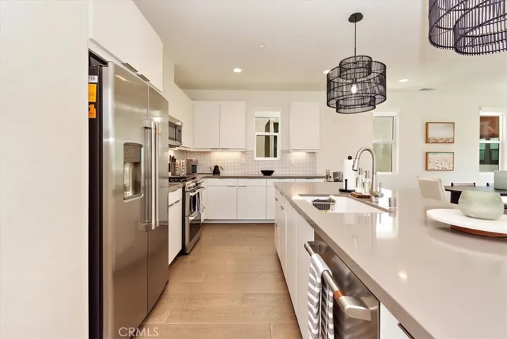 1030 S Harbor Boulevard, Oxnard, California 93035