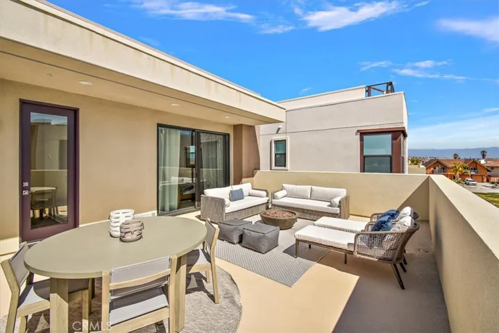 1030 S Harbor Boulevard, Oxnard, California 93035