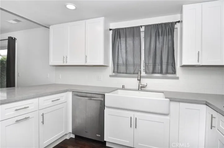 6371 Reubens Drive, Huntington Beach, California 92647