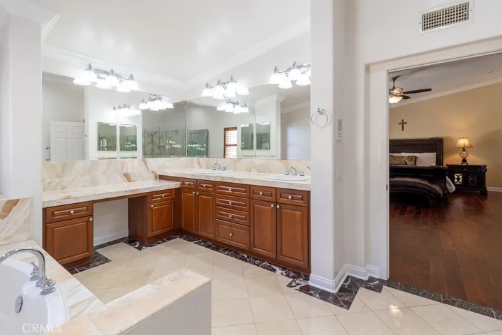 12220 Hondero Court, Granada Hills, California 91344