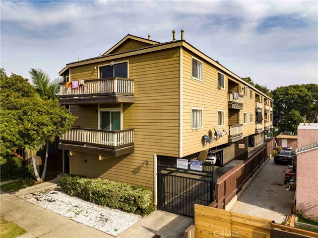 1740 N Stanton Place, Long Beach, California 90804