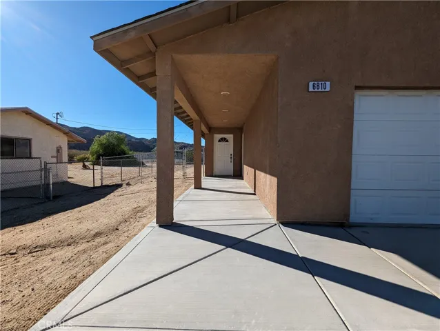 6810 Manzanita, 29 Palms, California 92277