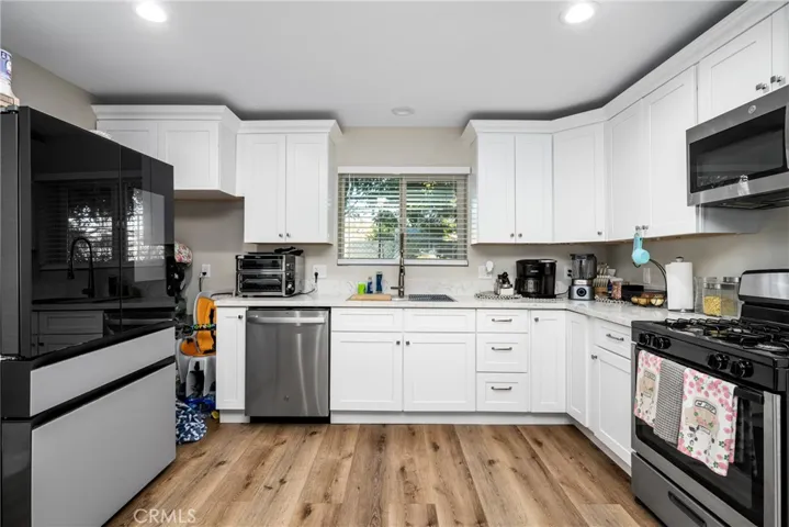 Unit B Kitchen