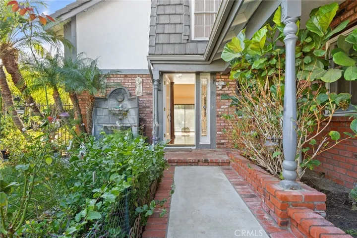 5952 E Calle Principia, Anaheim Hills, California 92807