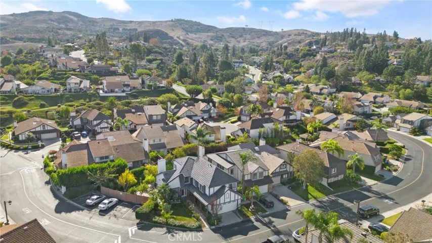 5952 E Calle Principia, Anaheim Hills, California 92807