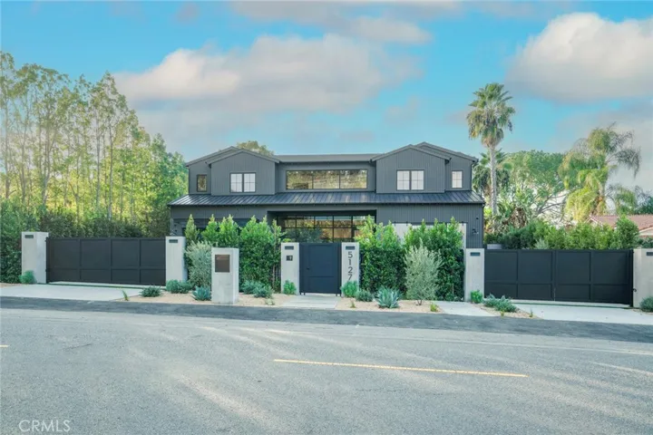 5127 Tampa Avenue, Tarzana, California 91356
