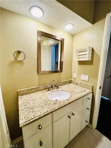 5595 Camino Dorado, Yorba Linda, California 92887